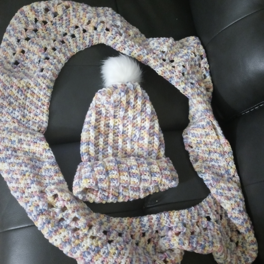 Infinity scarf and hat set
